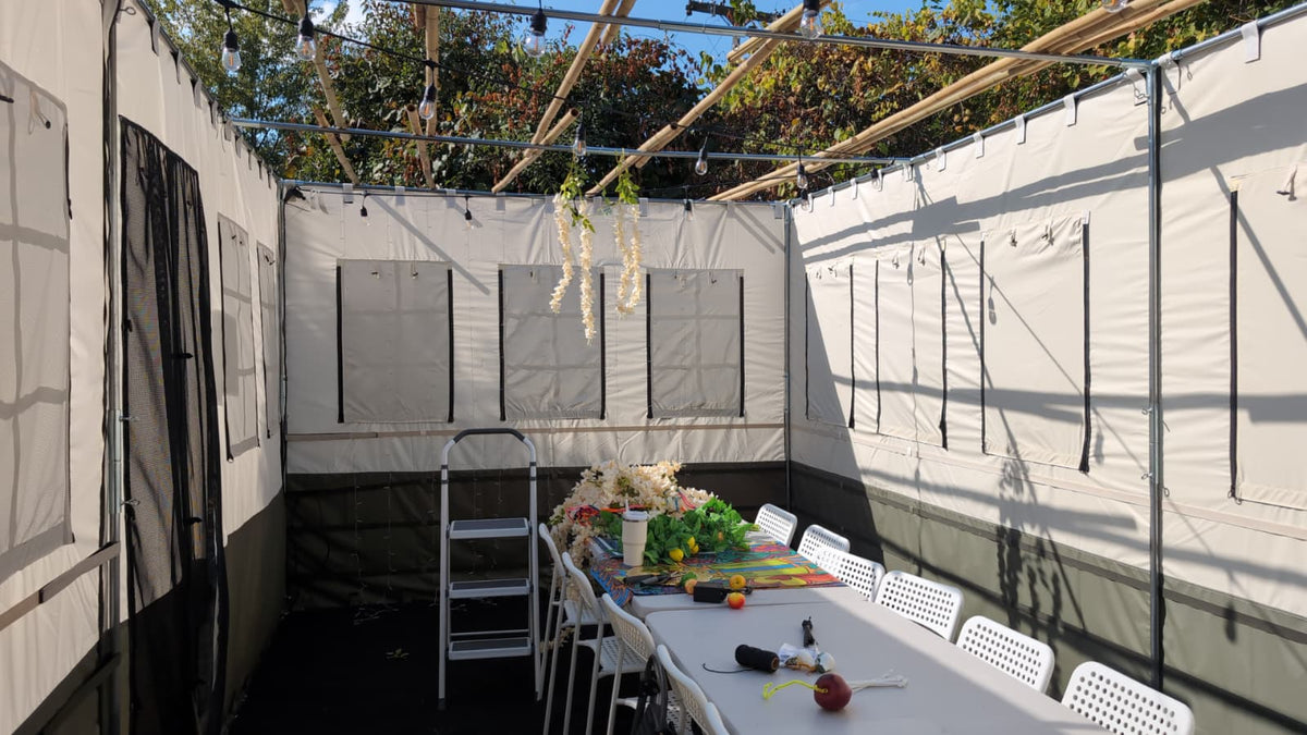 Deluxe Sukkah kit with kosher l'mehadrin Schach
