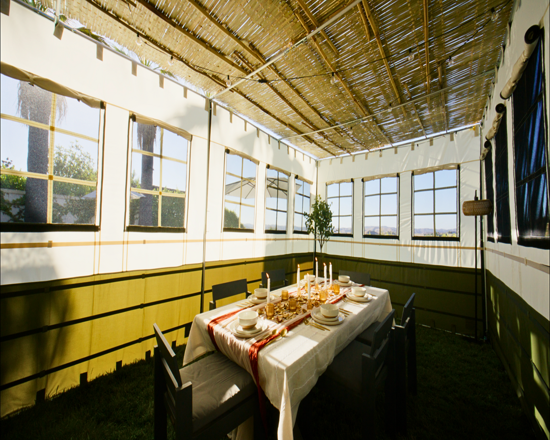 How Tall Can a Sukkah Be? Sukkah Height And The Curious Case of Queen Helene’s Sukkah