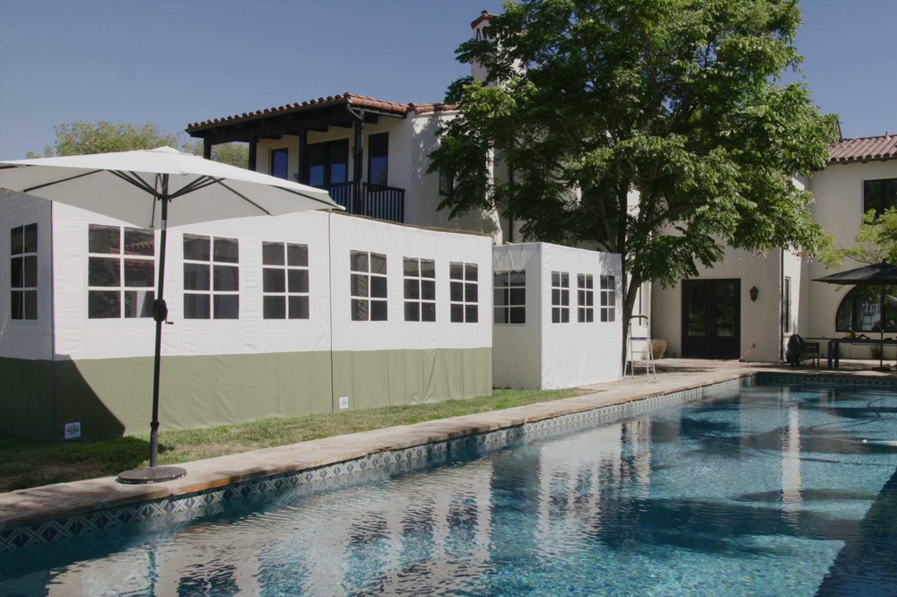 Deluxe Sukkah